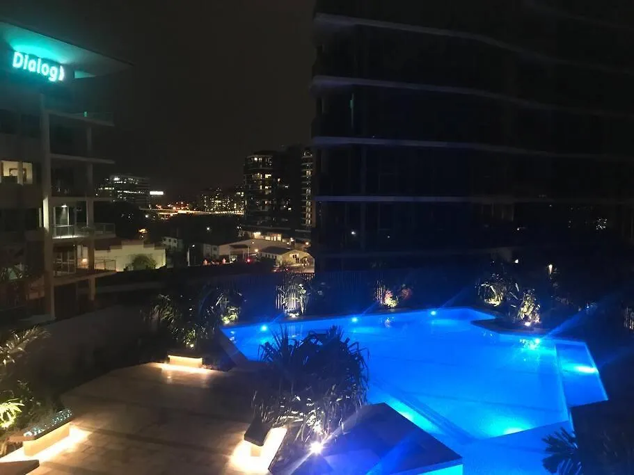 New Modern Apt + Gym+ Pool Brisbane