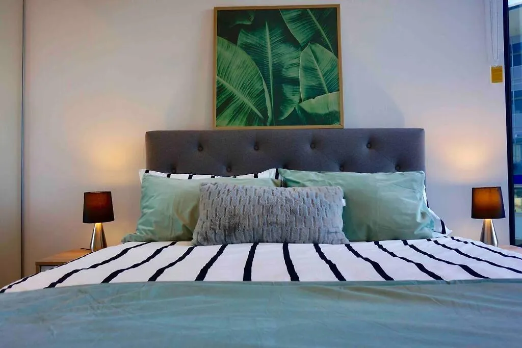 Apartment New Modern Apt + Gym+ Pool Brisbane Australia